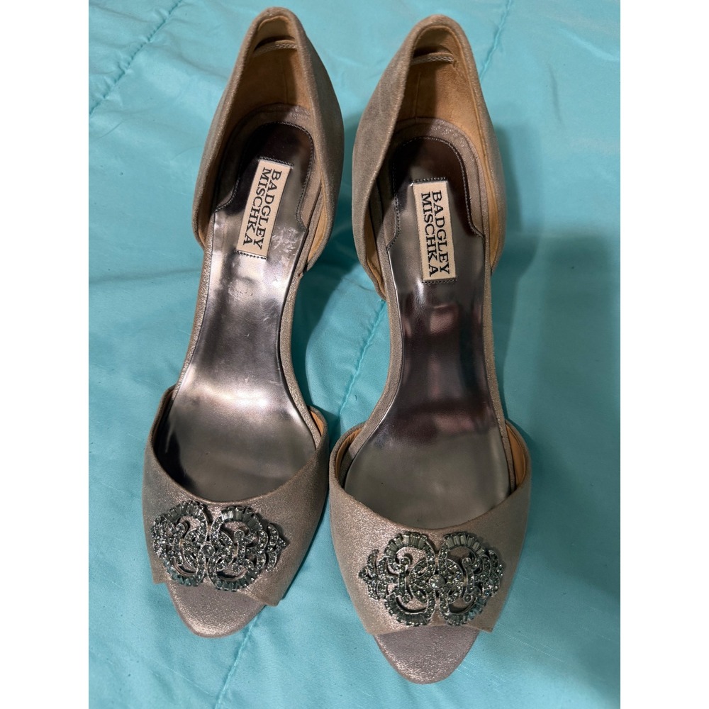 Badgley Mischka Womens 10M Champagne Metallic Suede Crystal Peep Toe Orsay Heels